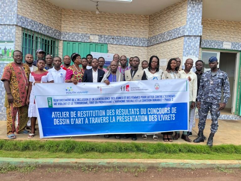 Atelier de restitution des résultats du concours de dessin d’art à travers la présentation des livret