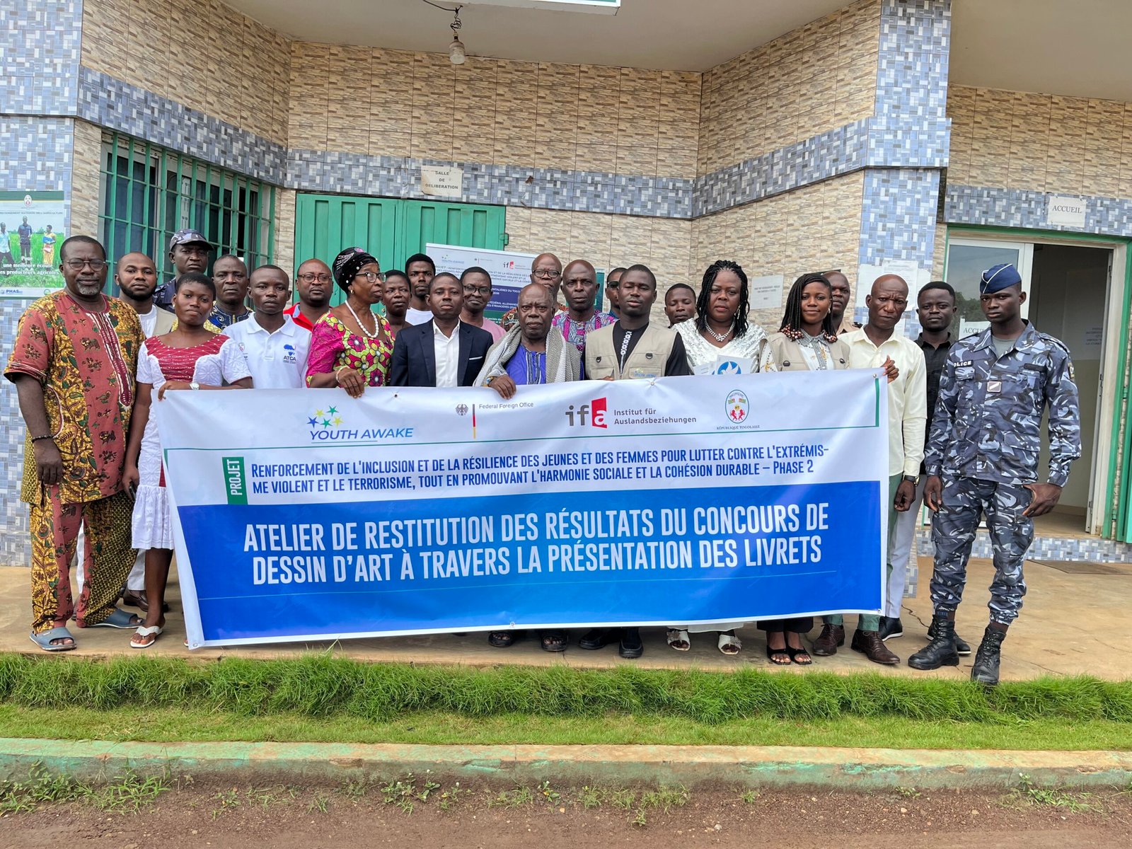 Atelier de restitution des résultats du concours de dessin d’art à travers la présentation des livret