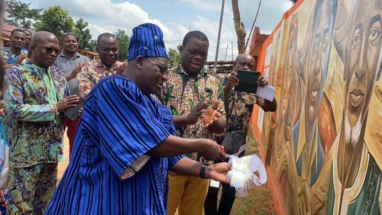 Yoto 3 : L’ONG Youth Awake inaugure des fresques murales pour promouvoir la paix et la cohésion sociale