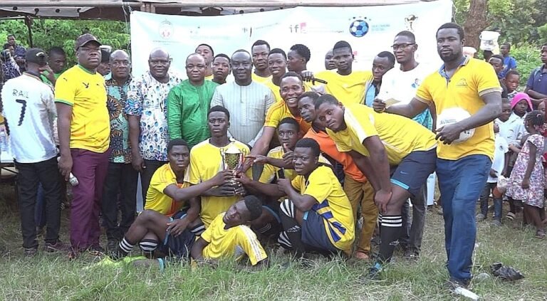GALA COMMUNAL DE FOOTBALL : Yoto 3 et Avé 2 accueillent les premières étapes de la tournée nationale des galas de football de YOUTH AWAKE /  COMMUNITY FOOTBALL GALA: Yoto 3 and Avé 2 host the first stages of the YOUTH AWAKE national football gala tour