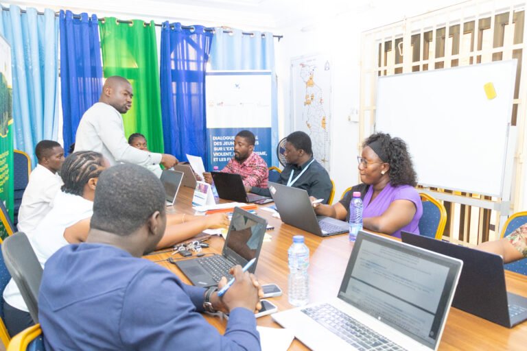 YOUTH AWAKE accueille une mission d’évaluation de l’OIM/MSEC dans le cadre du processus de préqualification